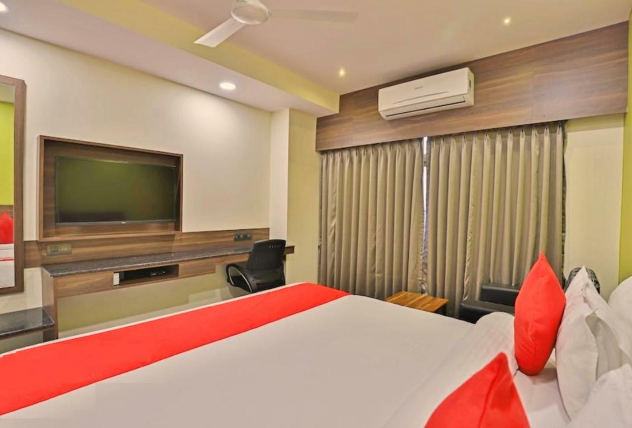 Genx Surat By 1589 Hotels Palsana  Exterior photo